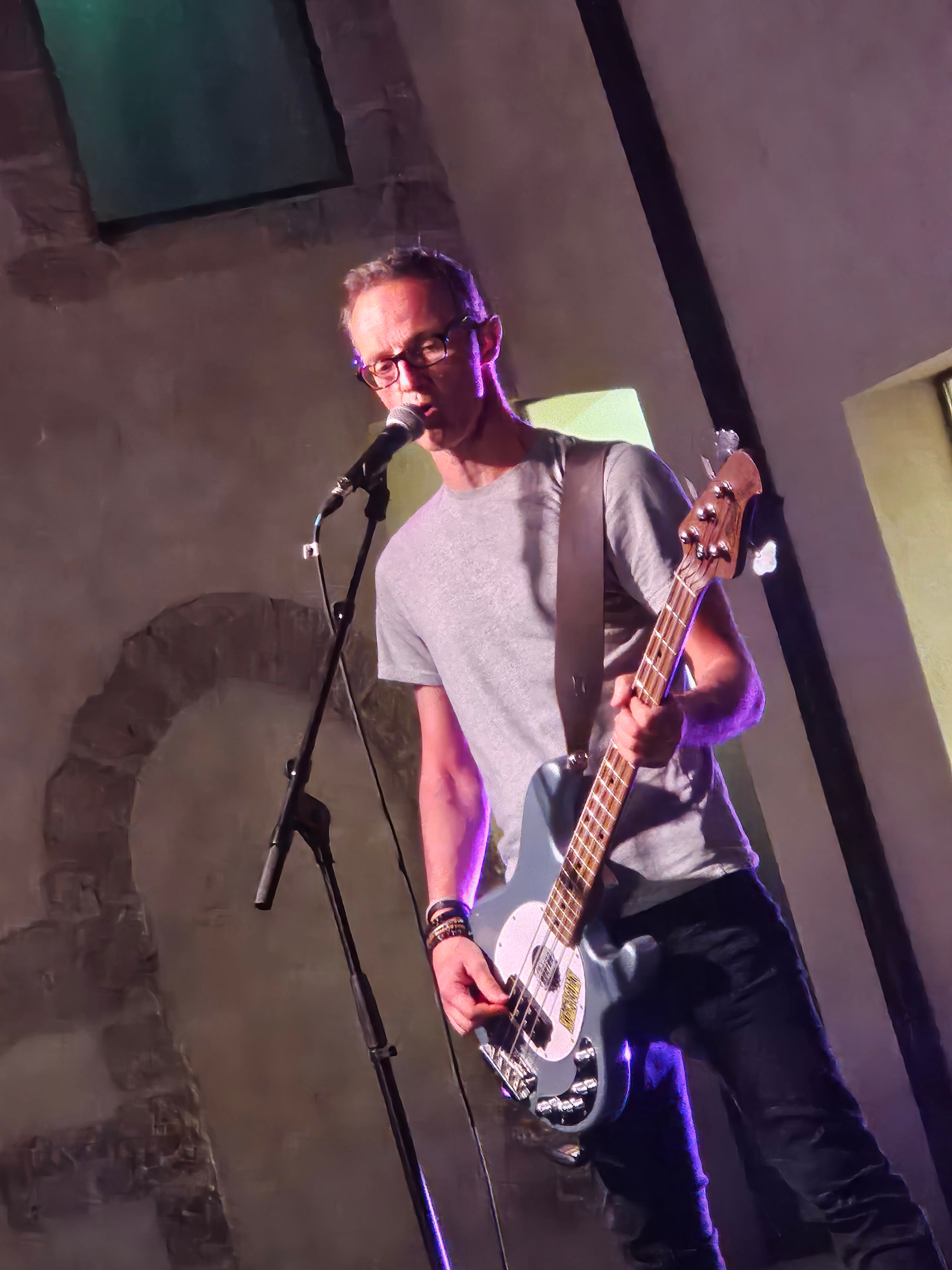 Éric à la basse